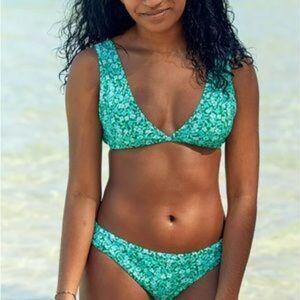 Aerie bikini top - green floral- size XL, padded